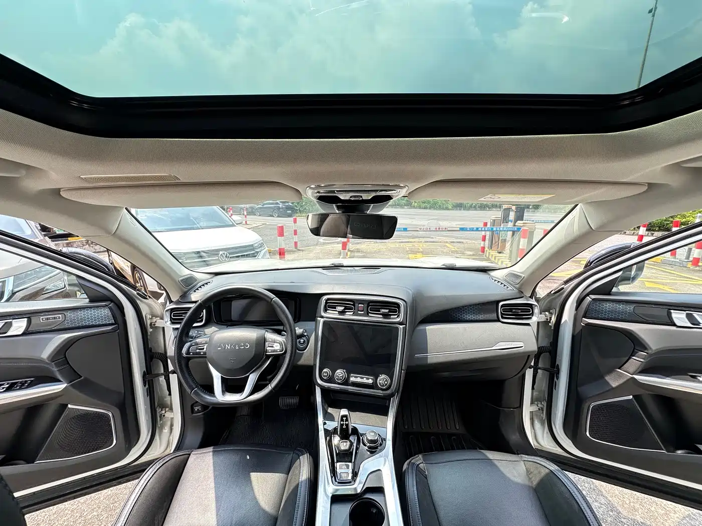 Lynk & Co 01 EM-P 2018 2018 1.5T PHEV Jin Pro China V
