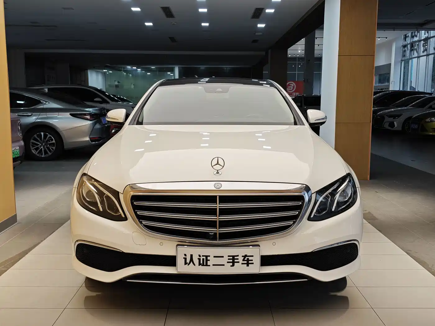 Mercedes-Benz E-Class 2016 E 300 L Fashion Type фото 3