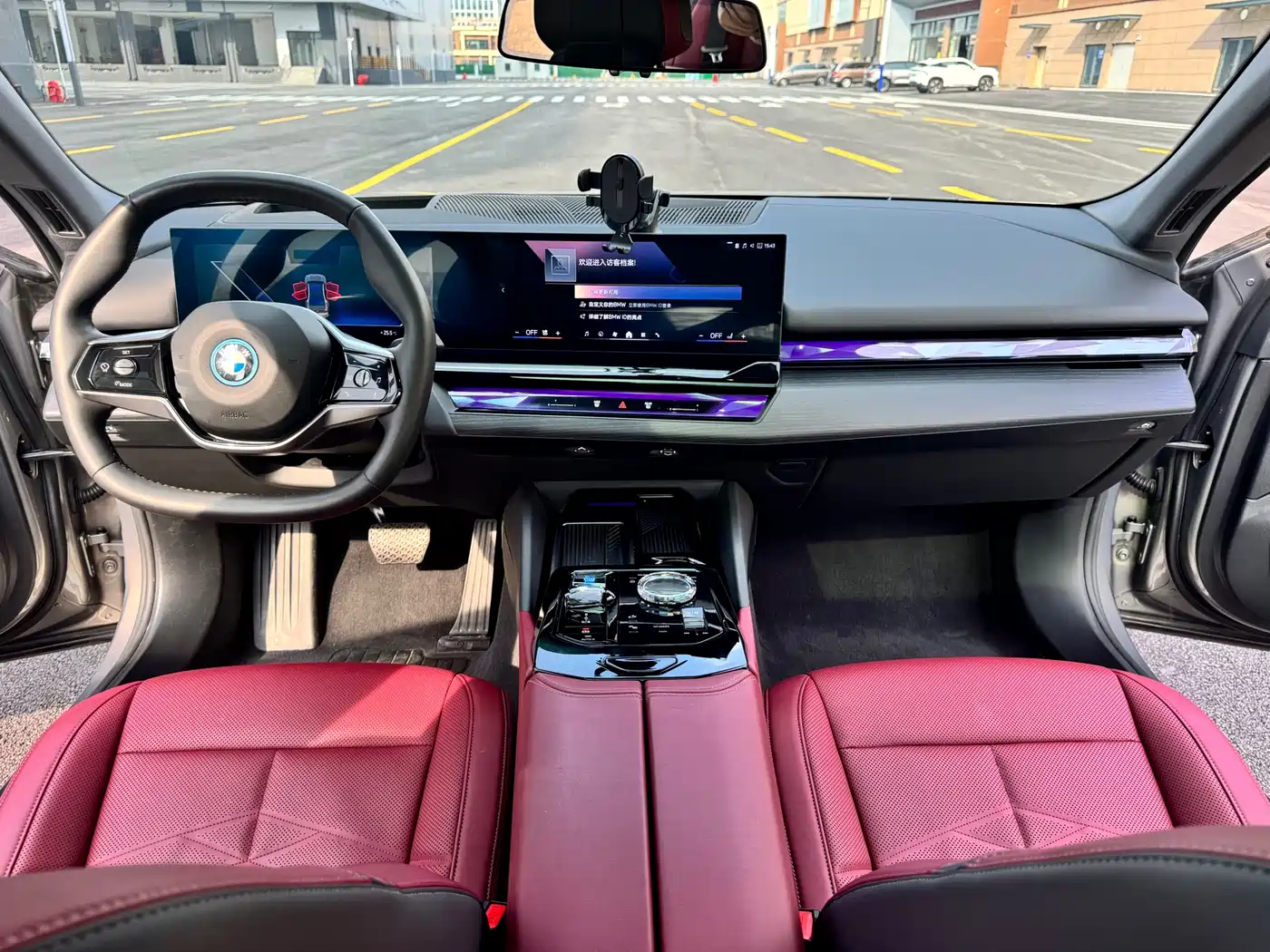 BMW I5