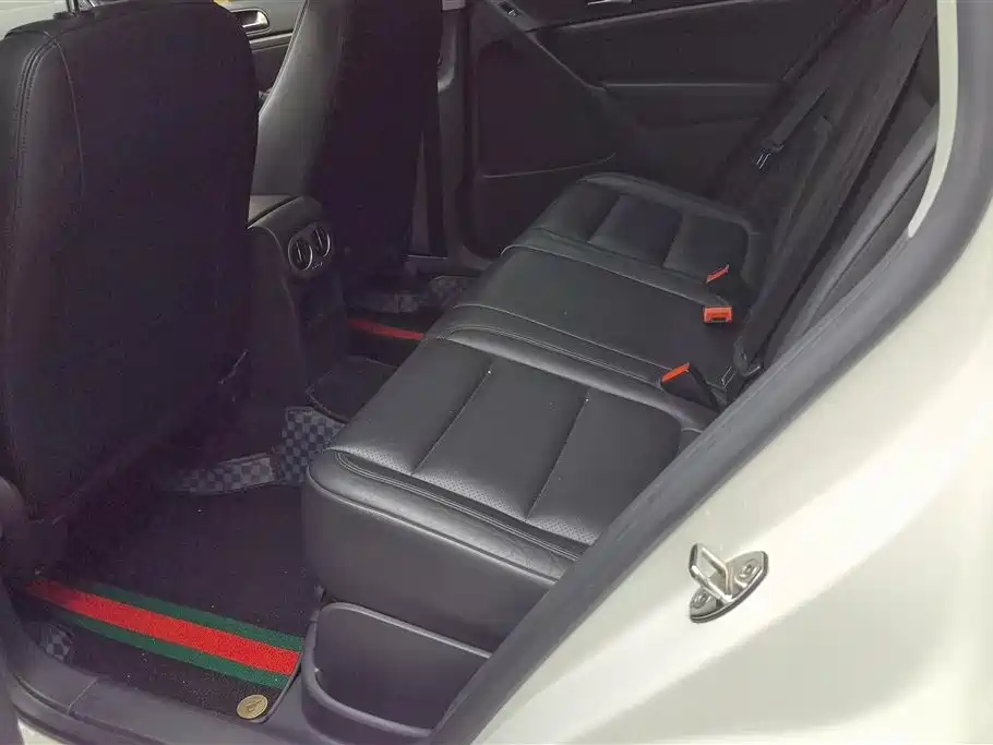 Volkswagen Tiguan 2013 1.8TSI Automatic 2WD Luxury Model фото 11
