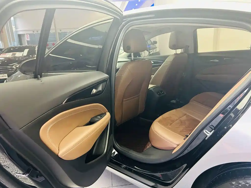 Фото 22 - Buick Regal