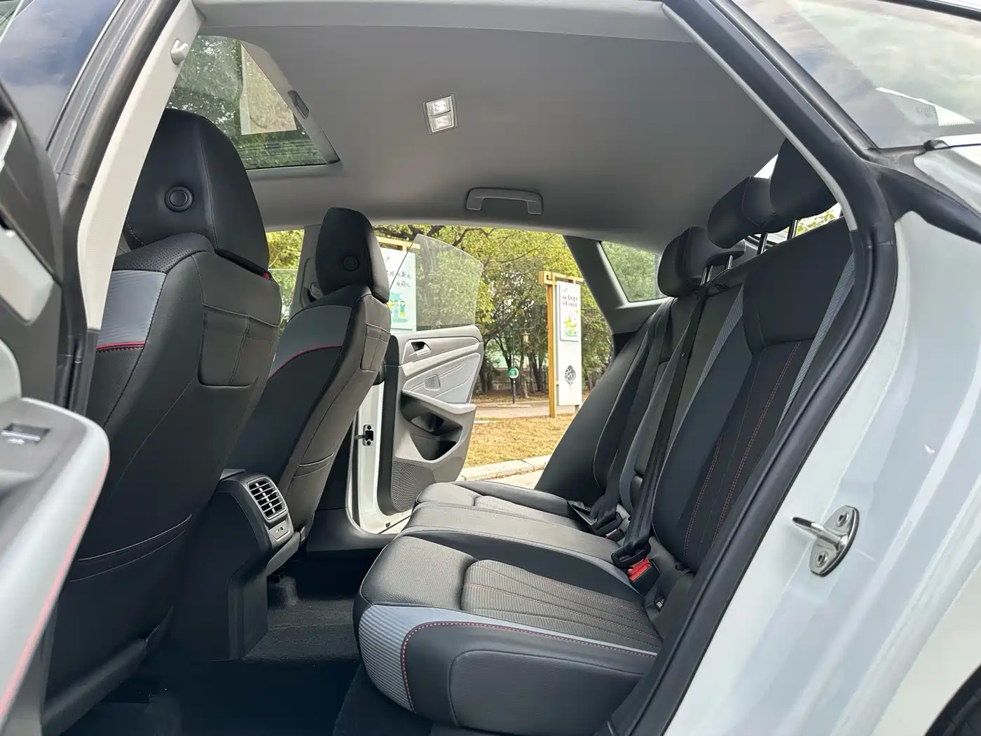 Volkswagen Lamando 2025 Lamando L 280TSI DSG Cool Edition фото 6