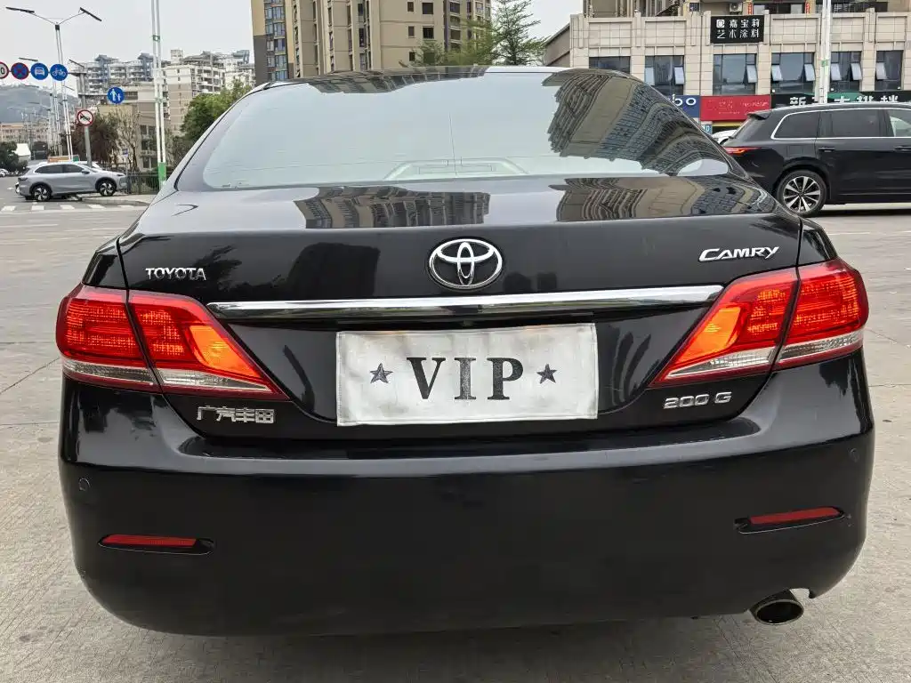 Photo 6 - Toyota Camry