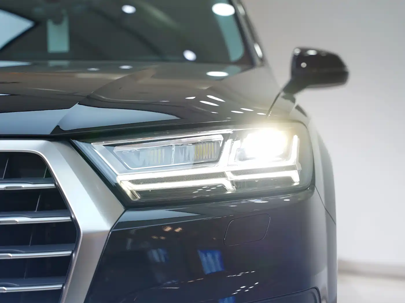 Audi Q7 2019 55 TFSI Technology фото 8