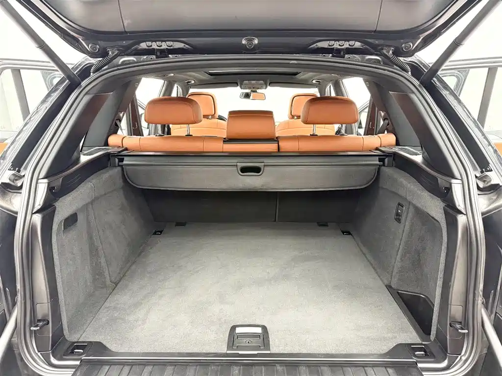 BMW X5 M 2010 X5 M фото 8