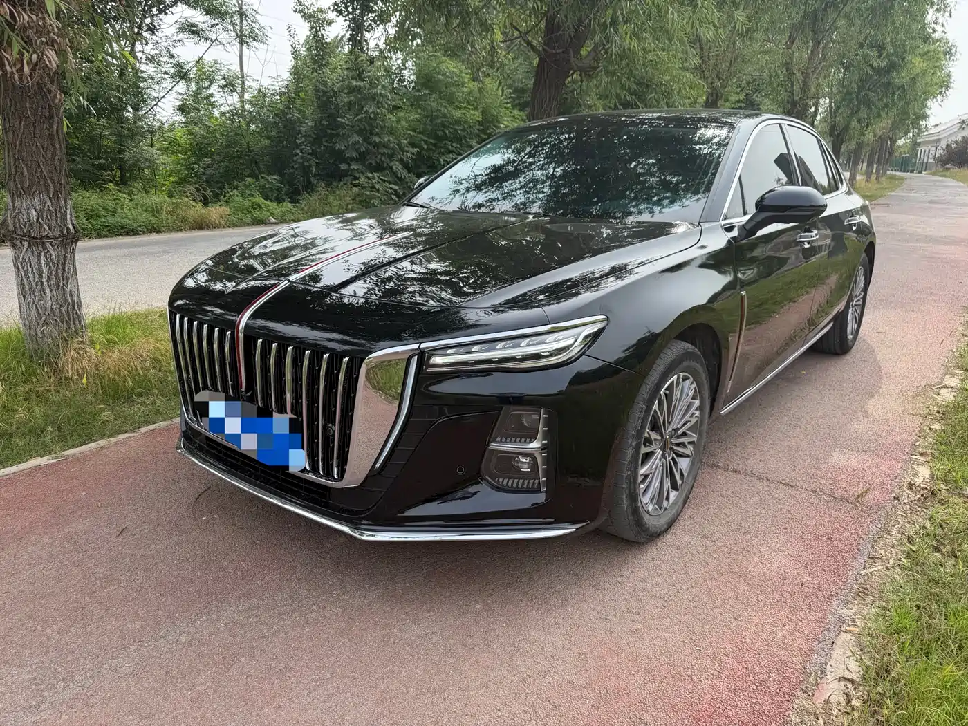 Hongqi H5 2025 1.5T DCT Qiyue 500,000 Units Commemorative Edition