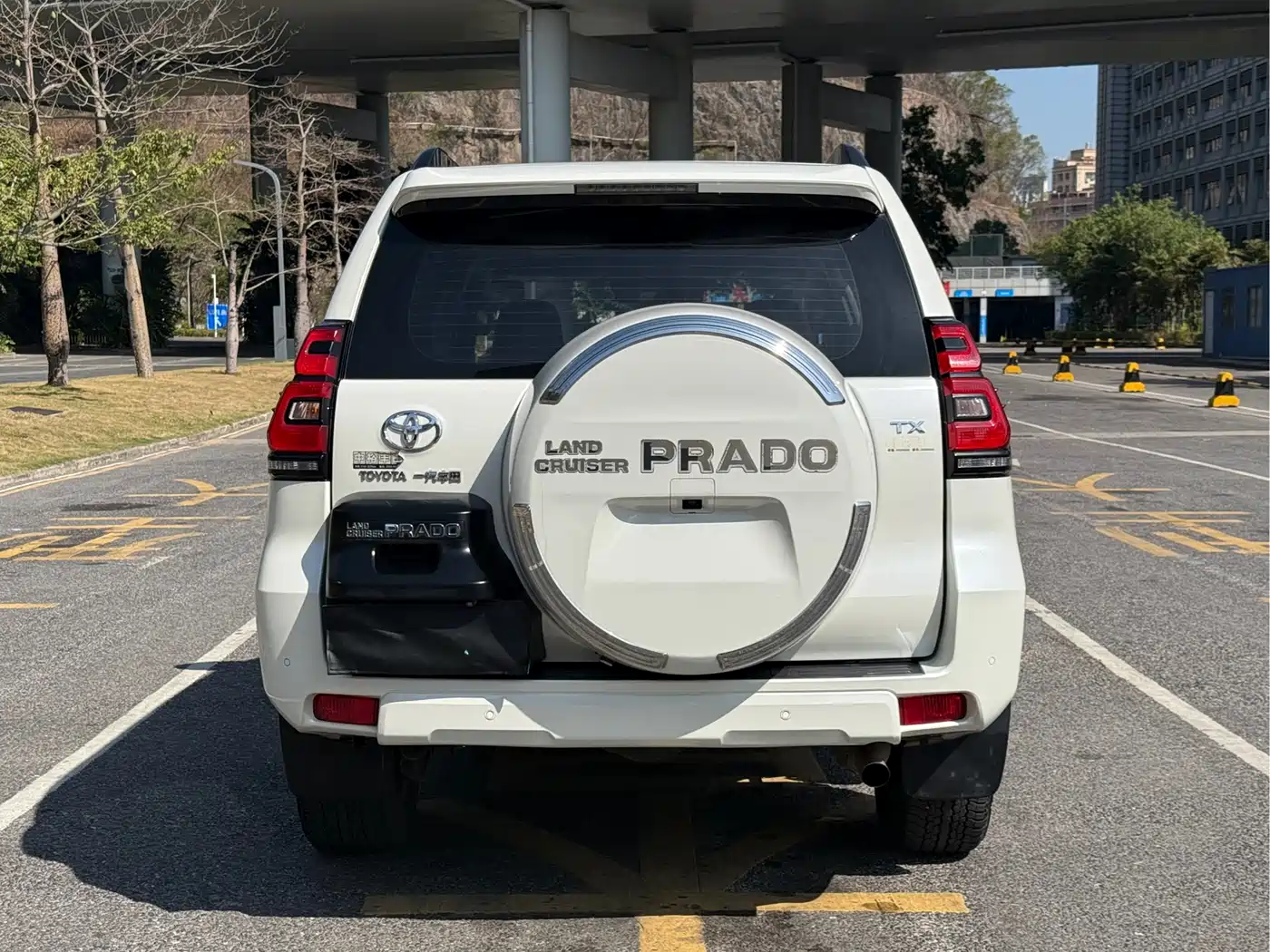 Toyota Prado 2018 3.5L Automatic TX-L NAVI Rear-mounted Spare Tire фото 19