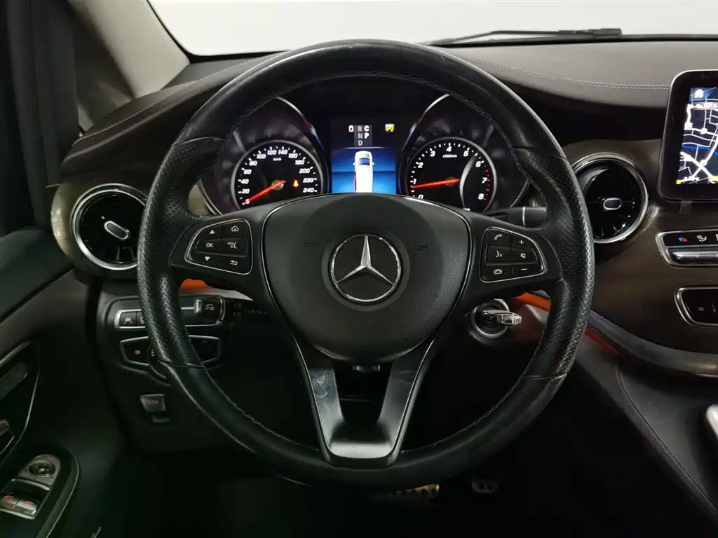 Mercedes-Benz V-Class 2021 V 260 L Long Wheelbase Luxury Edition фото 11