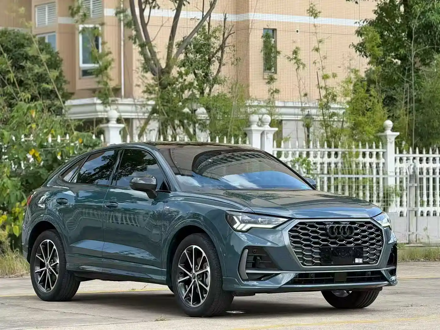 Audi Q3 Sportback 2024 2024 45 TFSI quattro Launch Special Edition