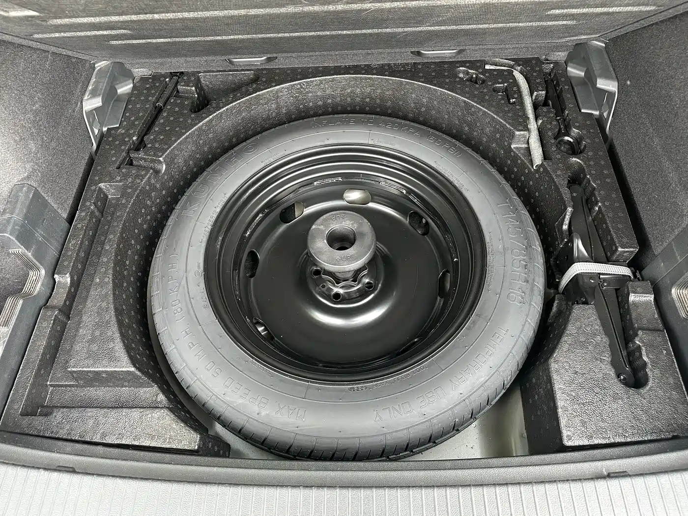 Volkswagen Tayron 2022 280TSI 2WD Luxury Smart Connect Edition фото 27