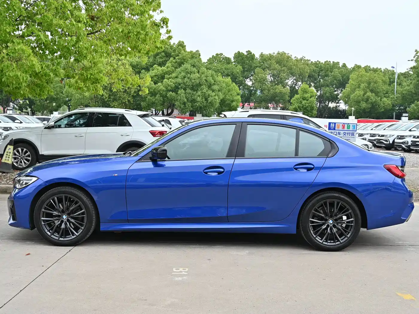 BMW 3 Series 2021 Second Facelift 325i M Sport Night Package фото 3