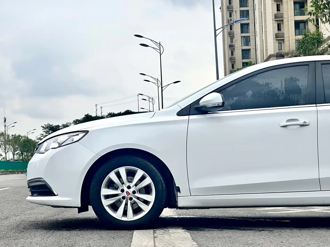 Roewe 360 2016 2015 1.5L Automatic Luxury