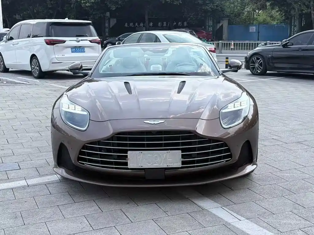 Aston Martin DB12 2025 2025 4.0T V8 Volante