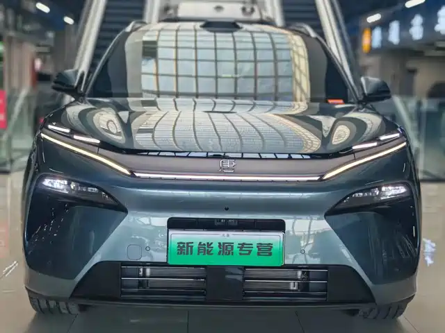 BYD Tang L DM 175KM, с дроном, Player