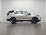 صورة 11 - Chevrolet Equinox