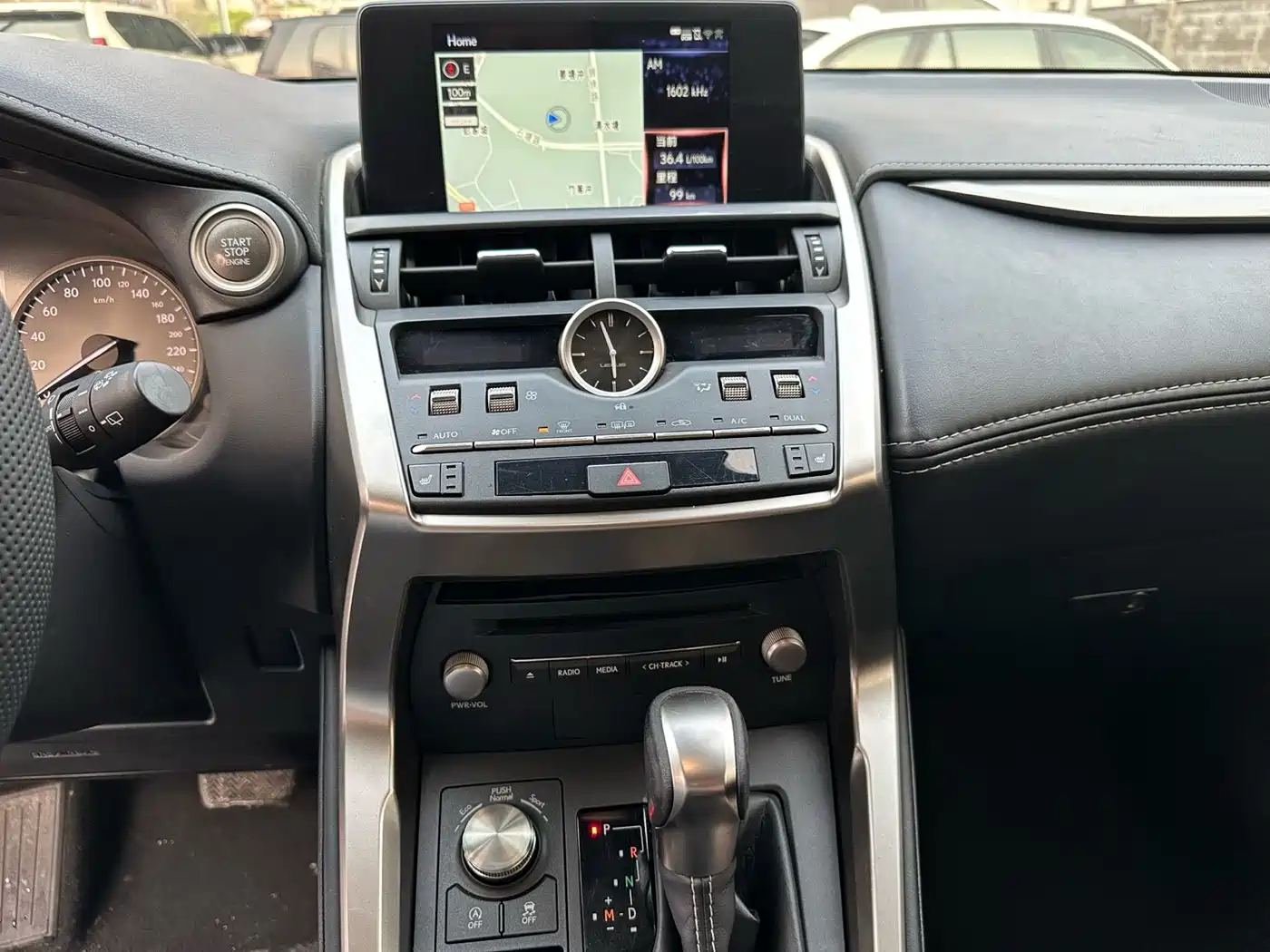 LEXUS NX