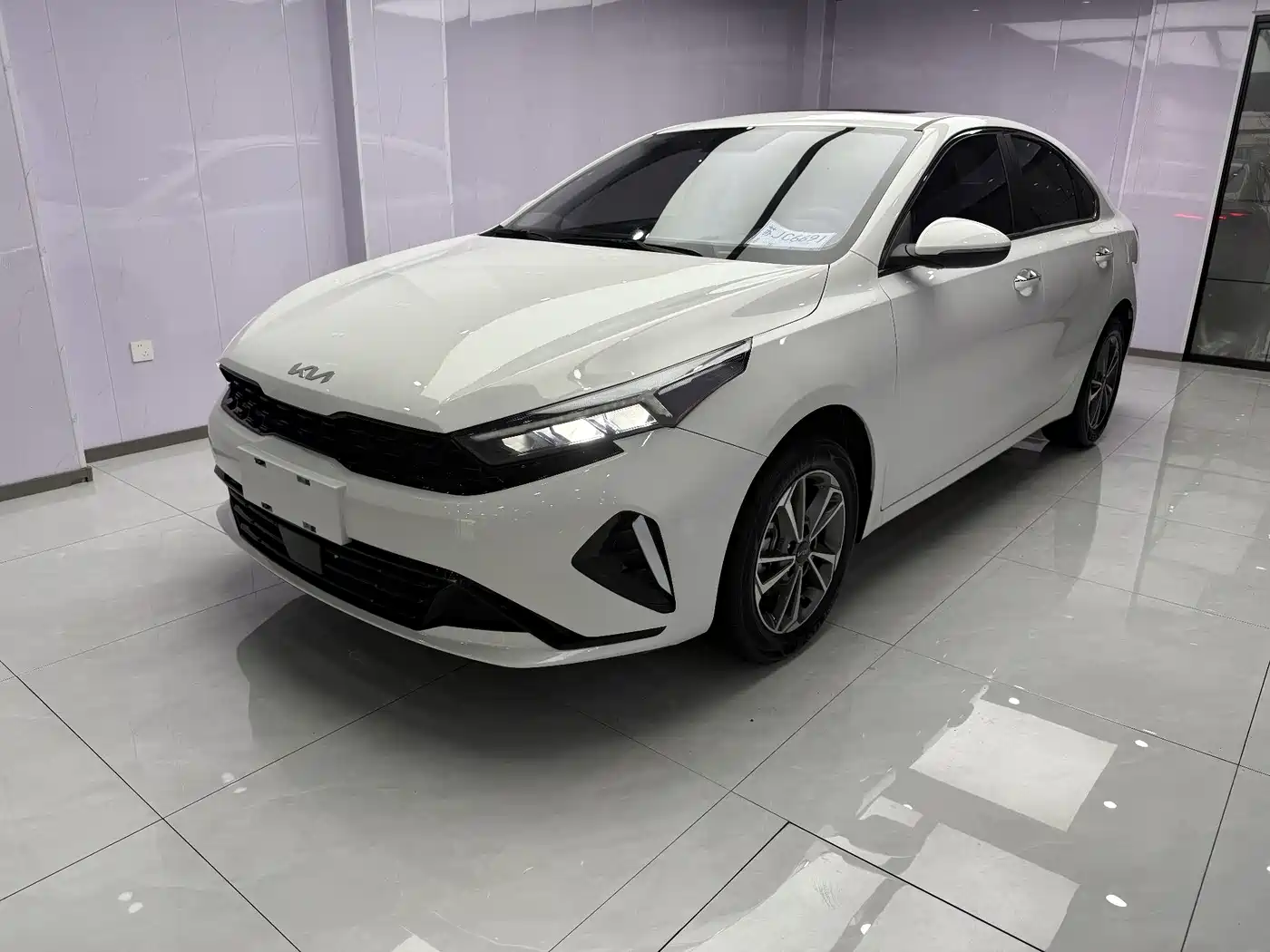 Kia K3 2023 Model 1.5L CVT Luxury Edition
