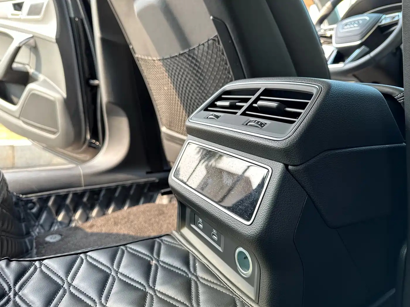 Audi A6L 2024 45 TFSI Premium Dynamic фото 12