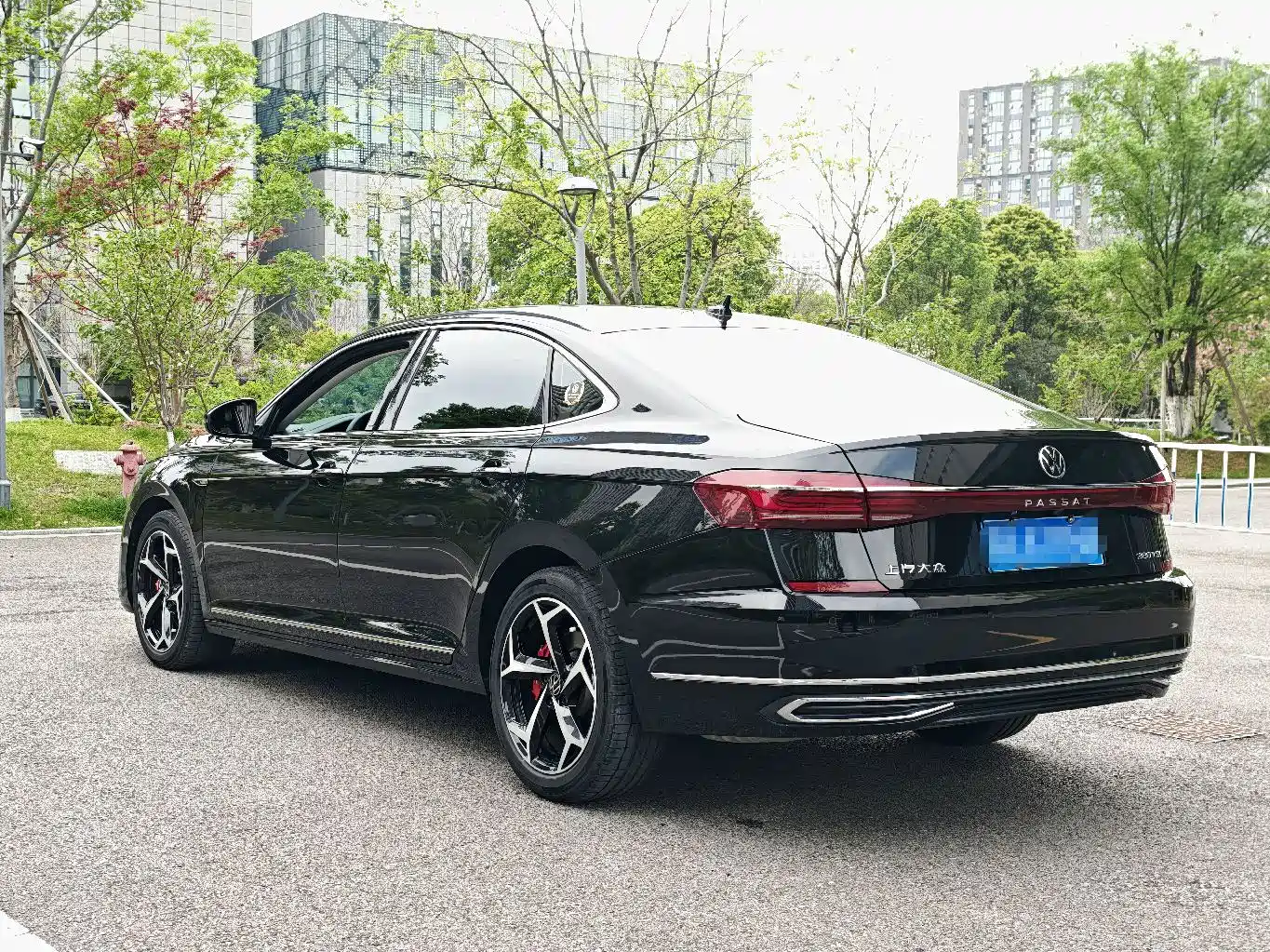 Volkswagen Passat 2024 Model 380TSI Starlight Elite фото 15