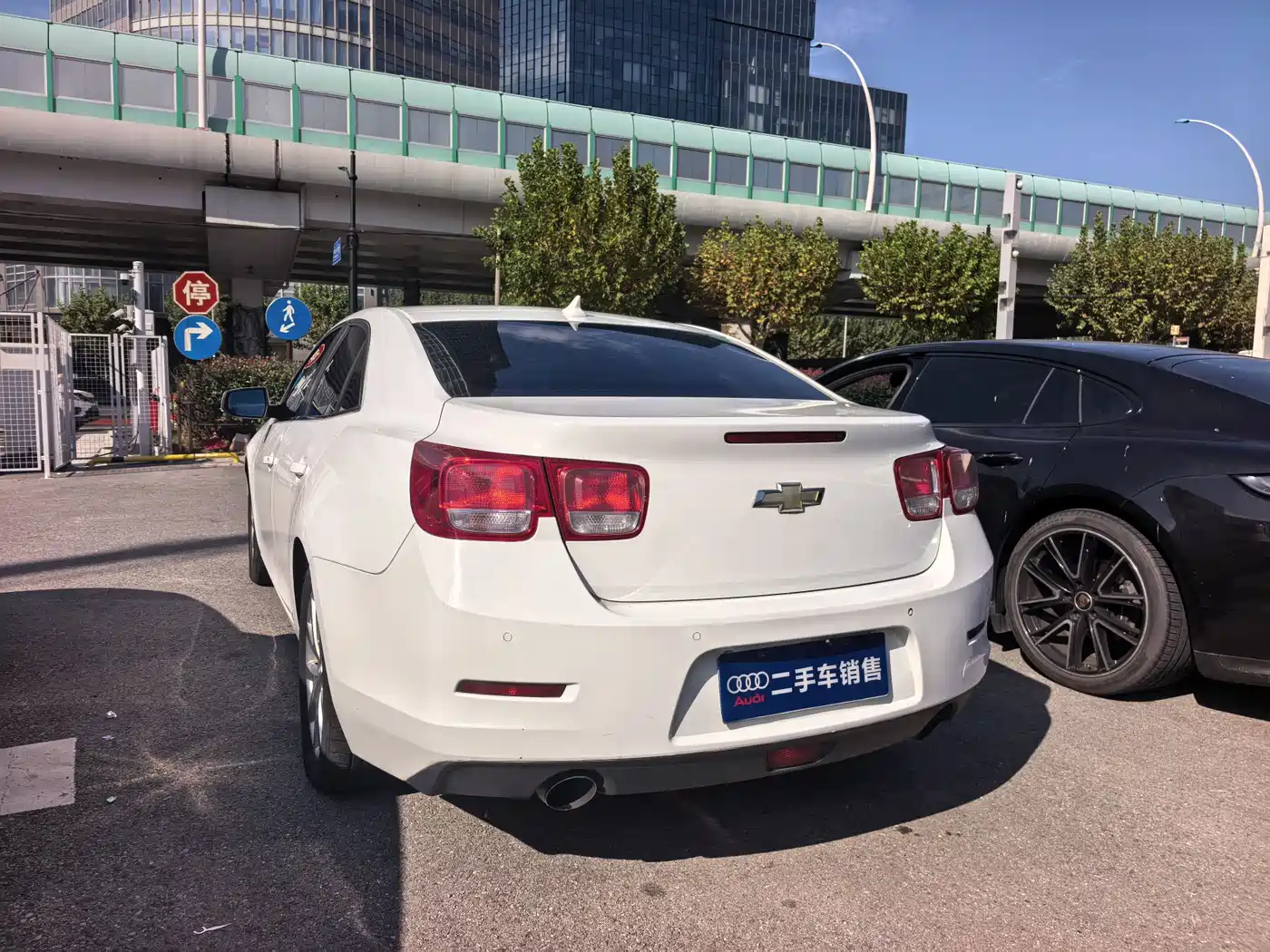Chevrolet Malibu 2013 2.0L Automatic Luxury Edition фото 4