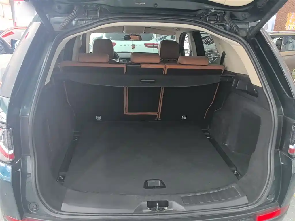 Land Rover Discovery Sport (Import) 2015 2.0T HSE Luxury фото 19