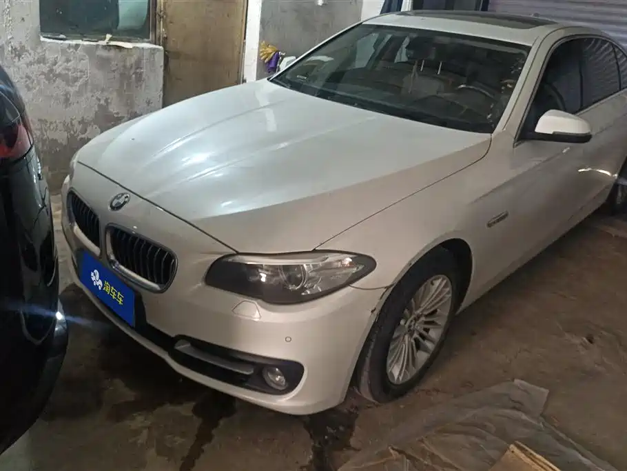 BMW 5 Series 2014 525Li Leading фото 2