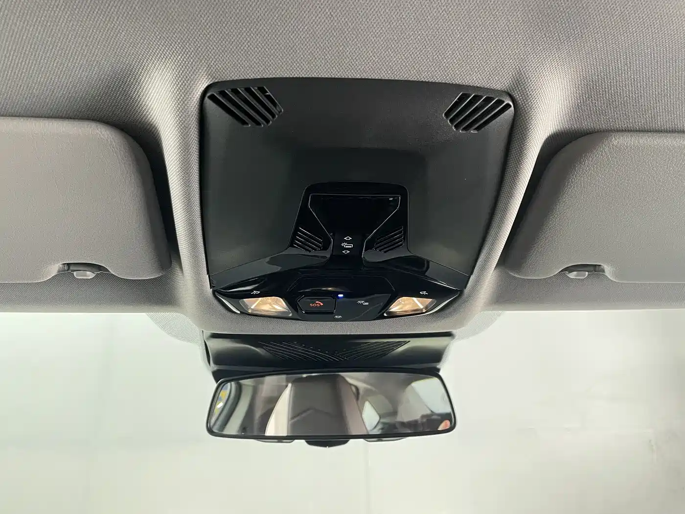 BMW 2 Series 2025 225L M Sport Package фото 18