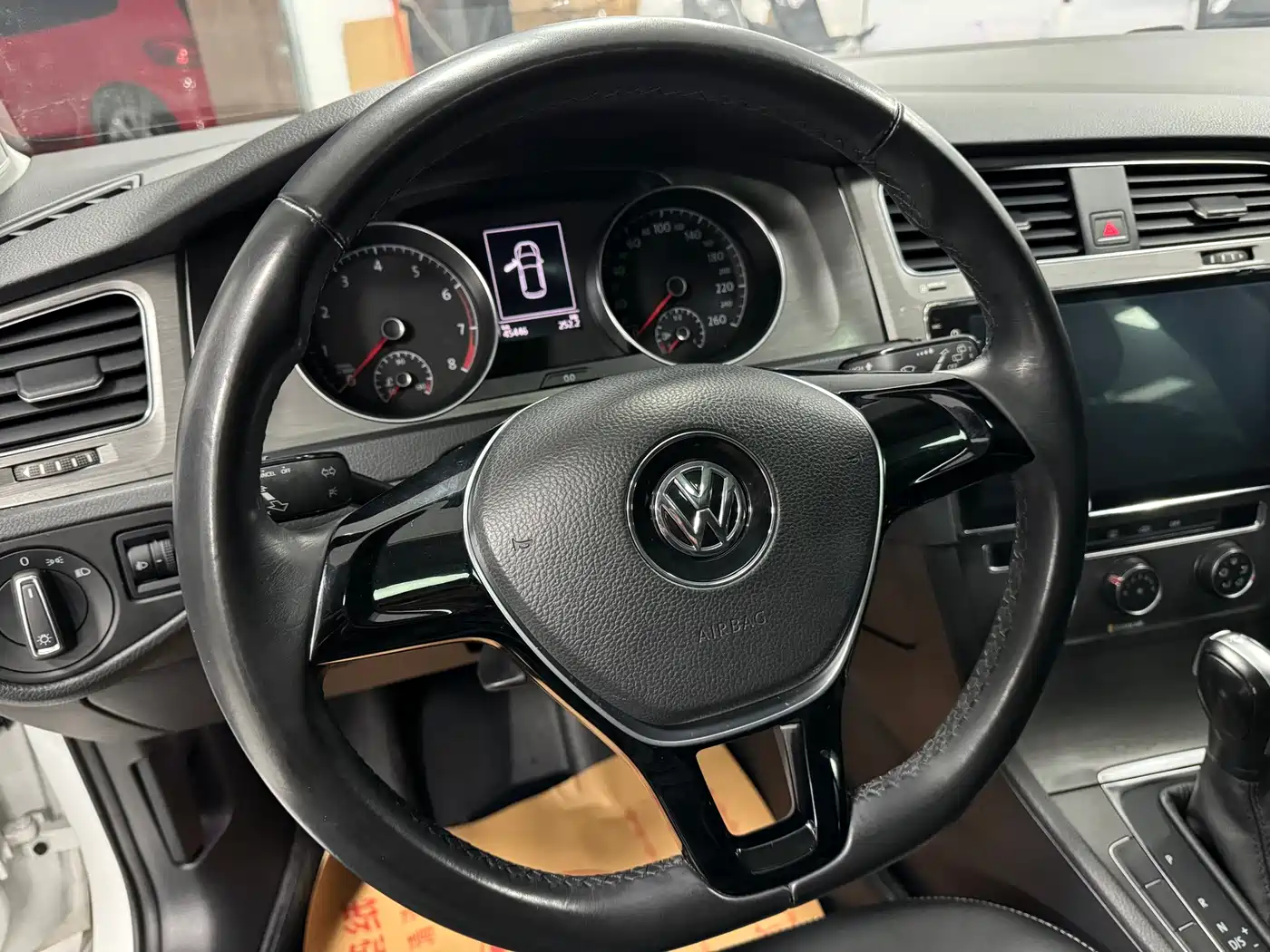 Volkswagen Golf 2016 230TSI Automatic Comfort фото 12