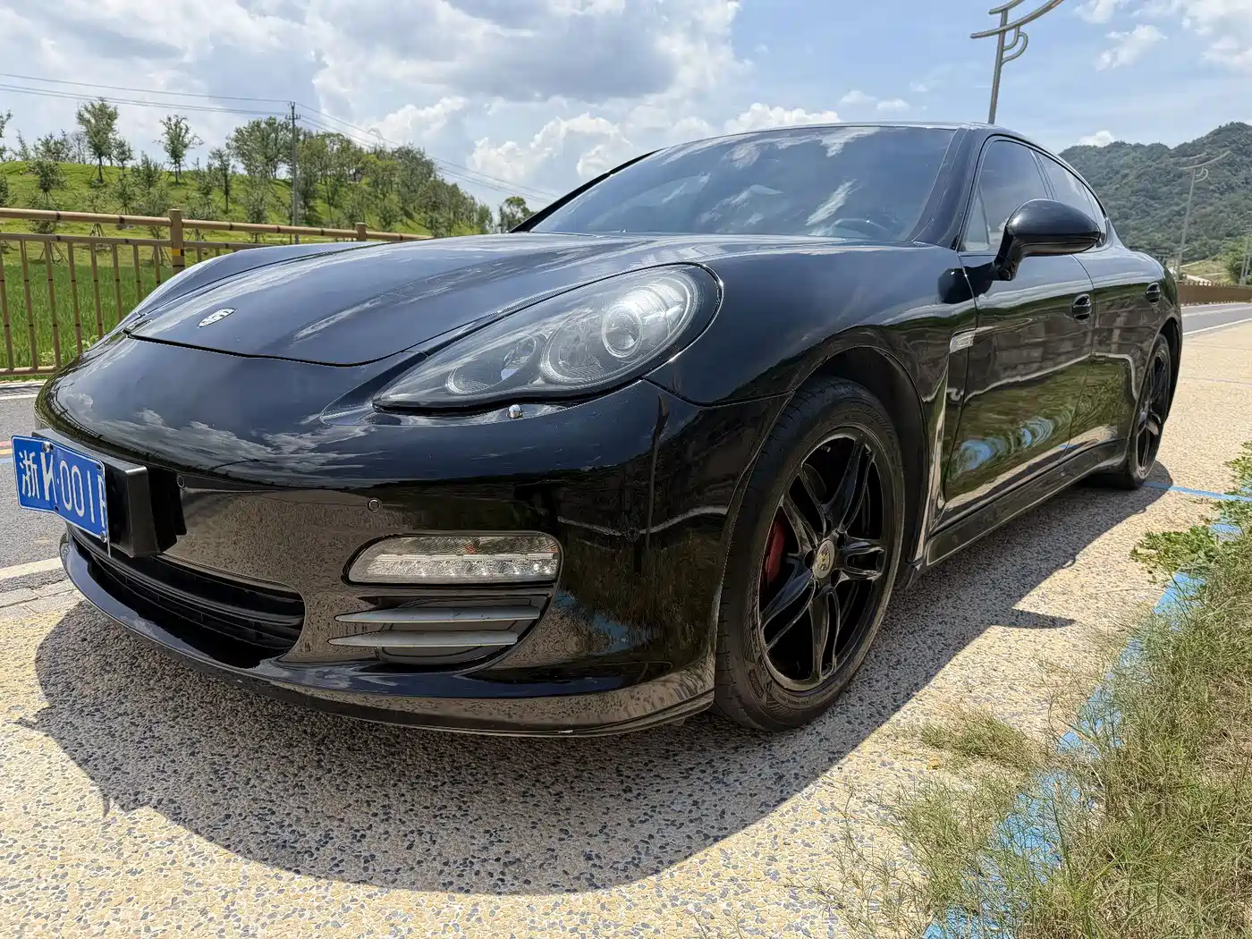 Porsche Panamera 2011 2010 Panamera 4 3.6L