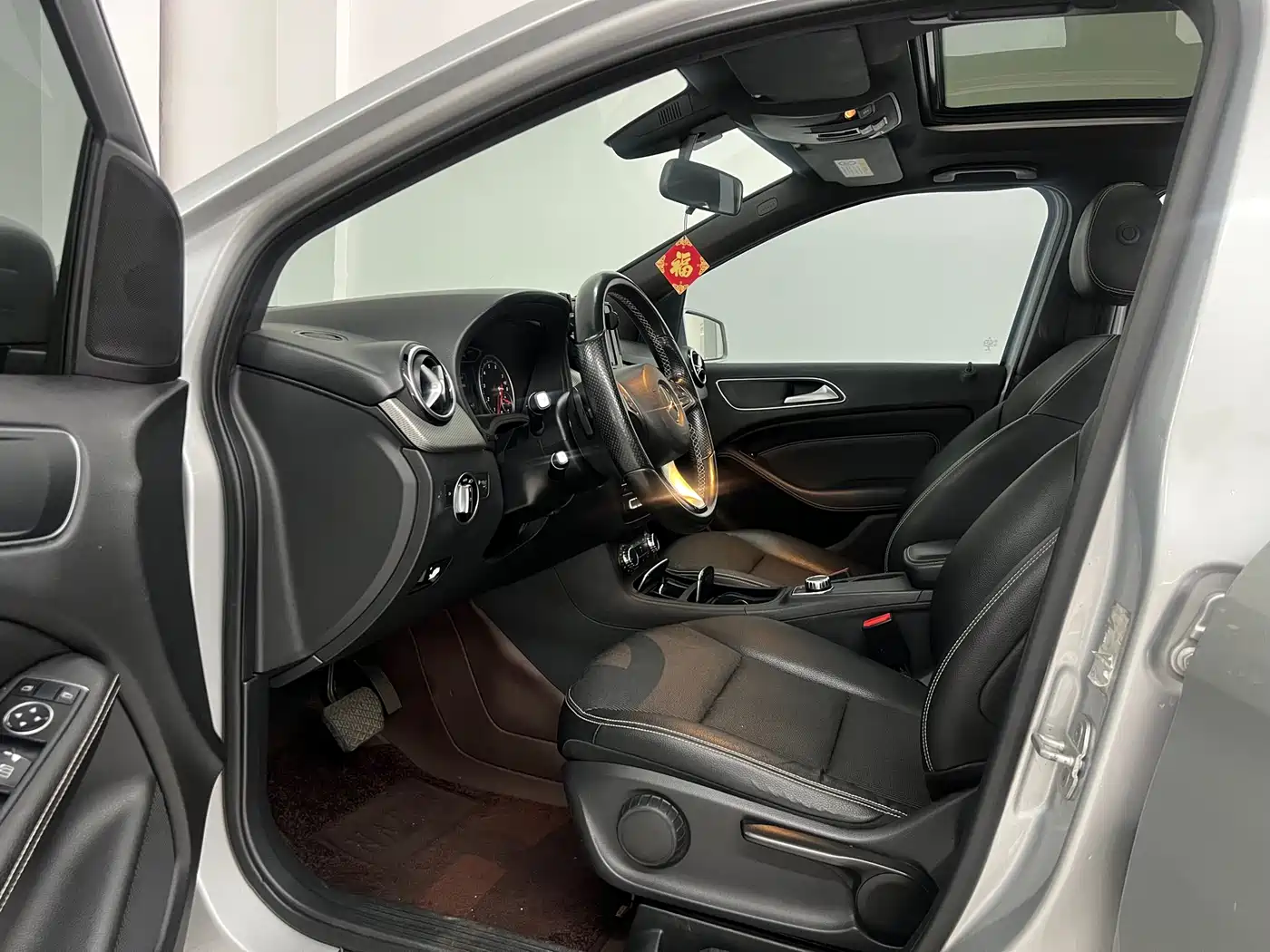 Mercedes-Benz B-Class 2015 B 200 Dynamic фото 7