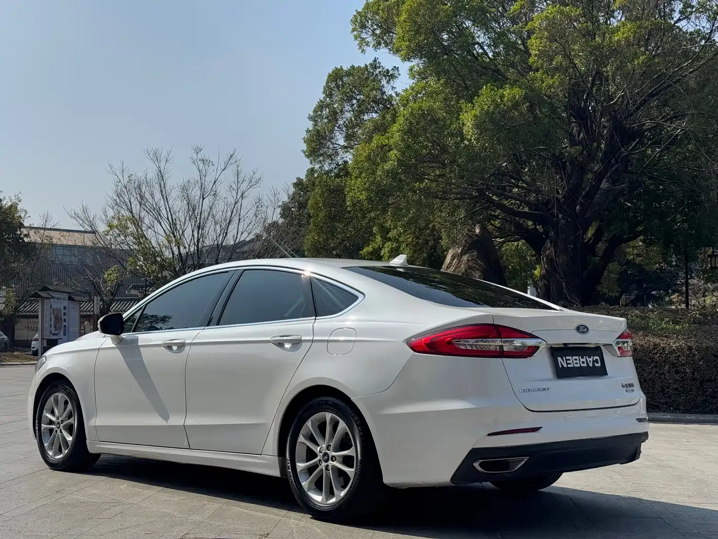 FORD MONDEO