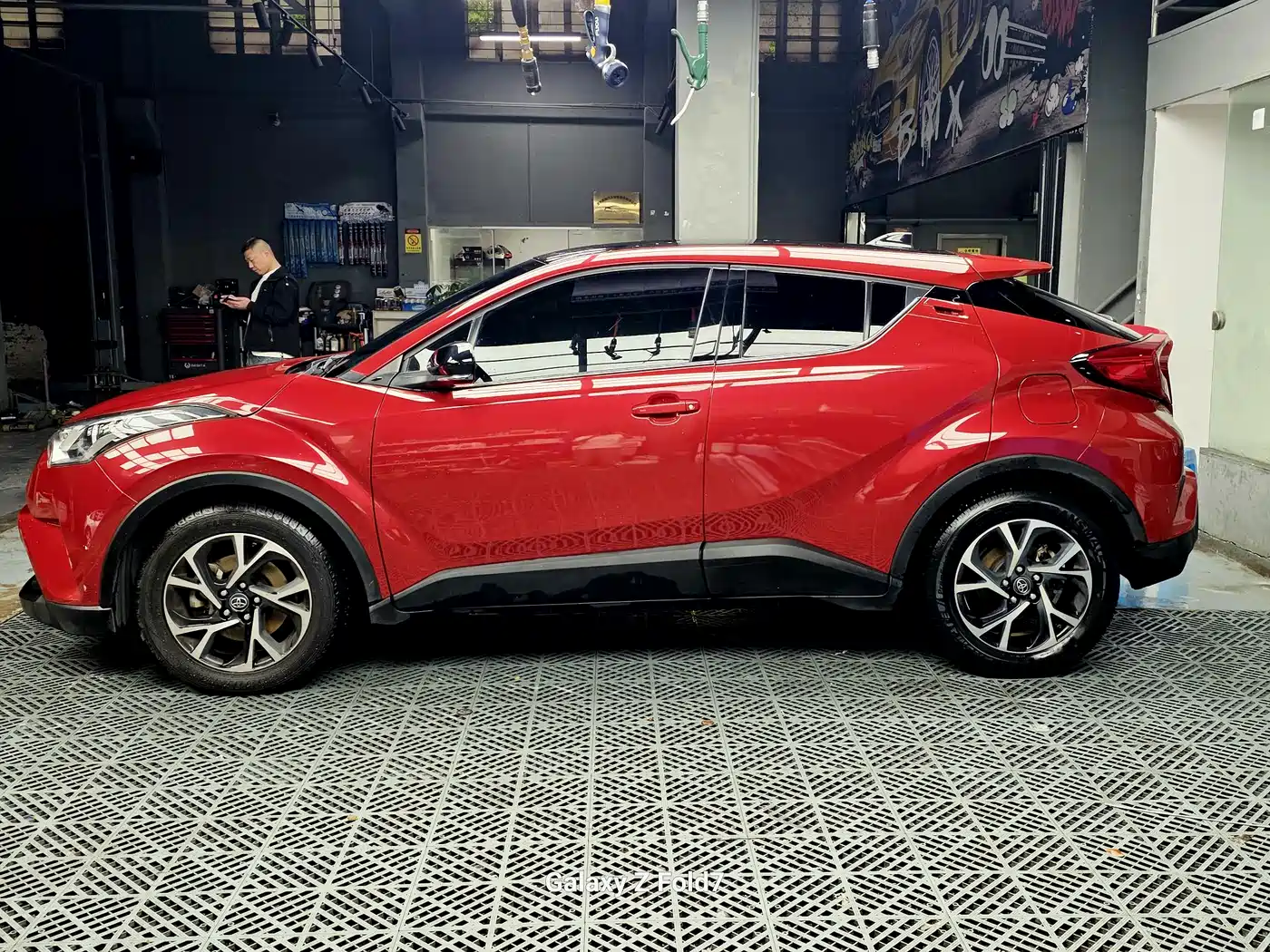 Toyota C-HR 2018 2.0L Leading Edition China V фото 5