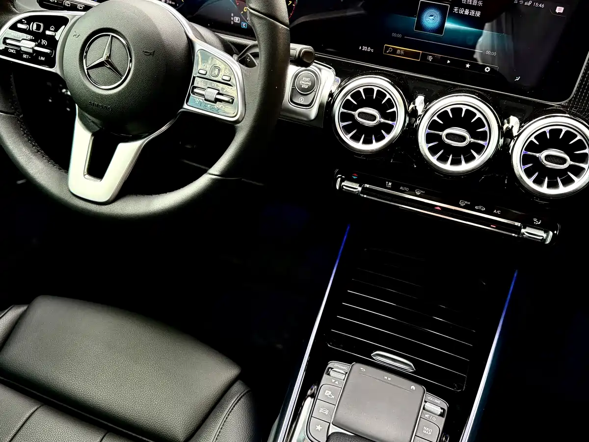 Mercedes-Benz GLB 2020 Facelift GLB 200 Style фото 10