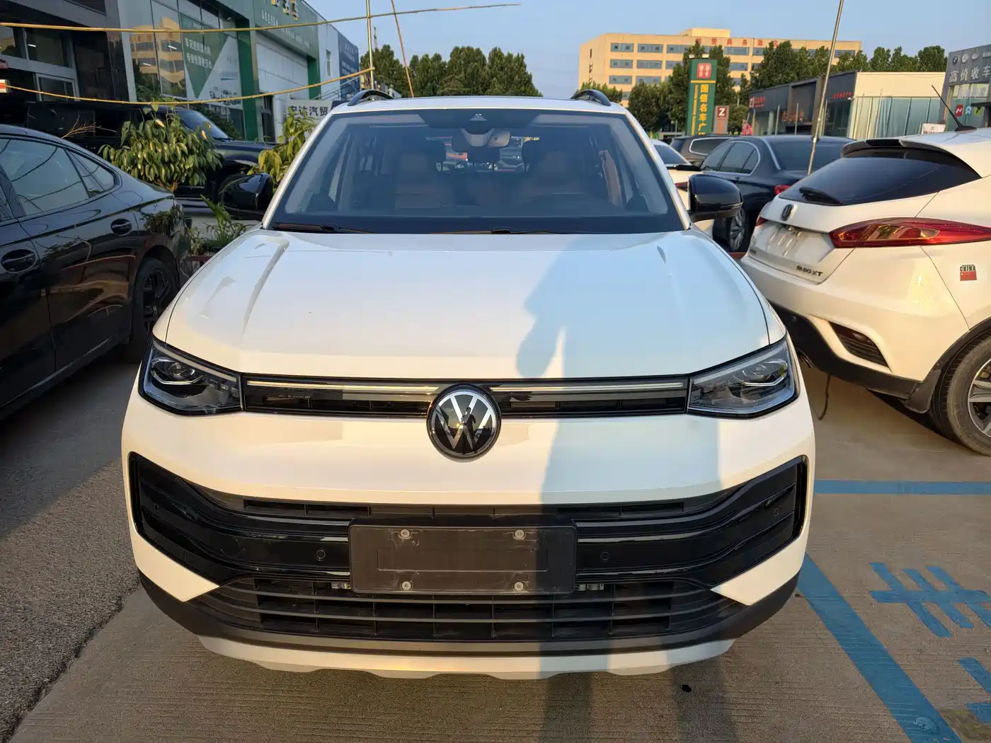 Фото 2 - Volkswagen Tharu