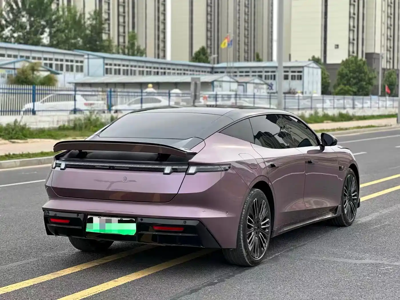 Lynk & Co 10 EM-P 2025 Model 120km Base Version фото 6