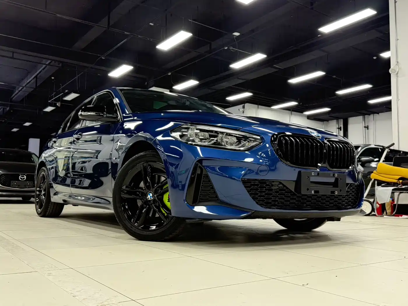 BMW 1 Series 2021 120i M Sport Shadow Edition фото 2