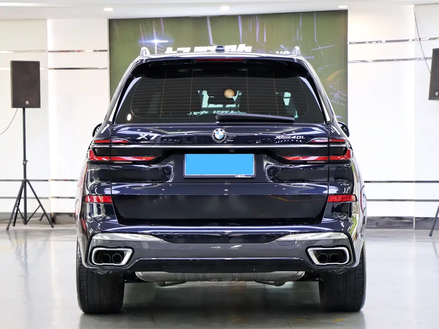 BMW X7 2023 xDrive40i Exclusive M Sport Package фото 5