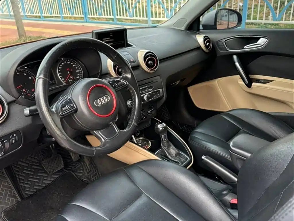 Audi A1 2012 1.4 TFSI Ego фото 8