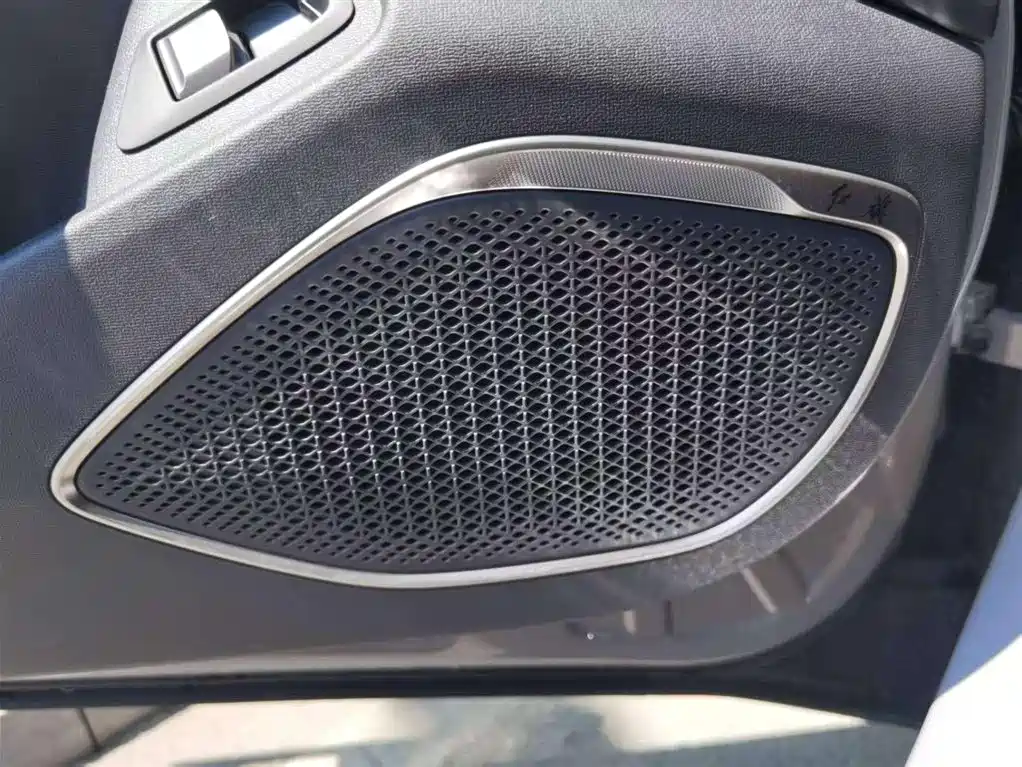 Hongqi EH7 2025 640 AWD Smart Selection Edition фото 15