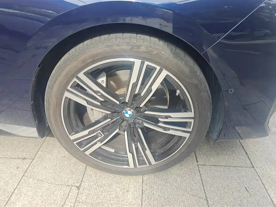 BMW 7 Series 2023 Model 740Li Premium Luxury Package фото 6