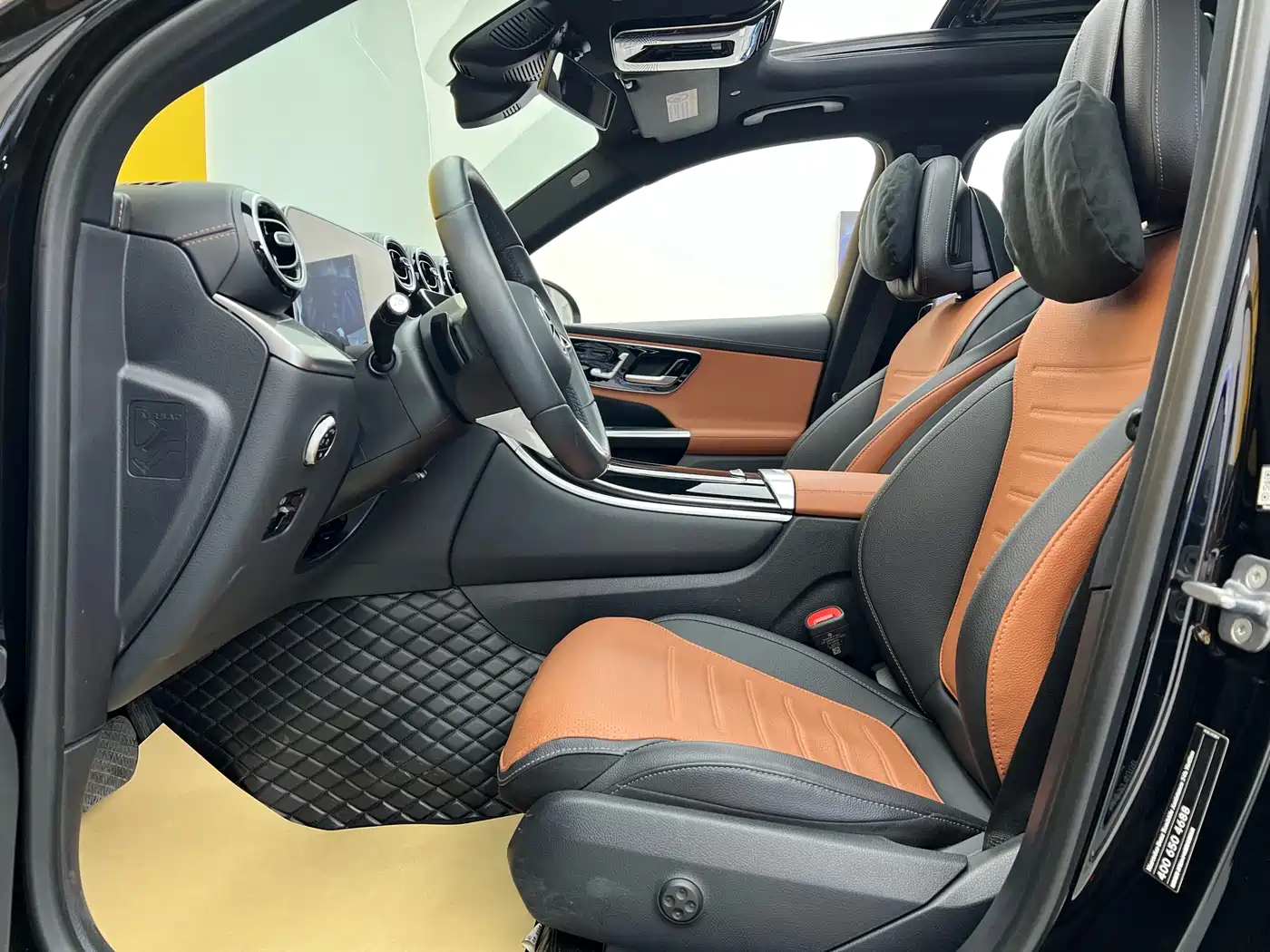 Mercedes-Benz GLC 2023 Facelift GLC 260 L 4MATIC Sport 7-Seater фото 6
