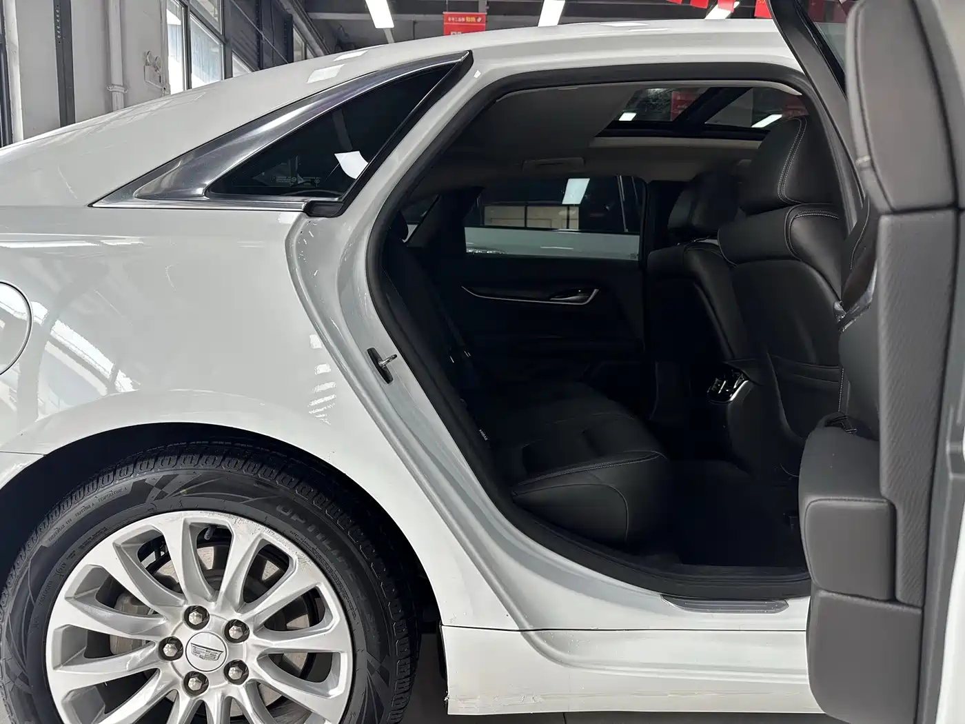 Cadillac XTS 2018 28T Elite фото 11