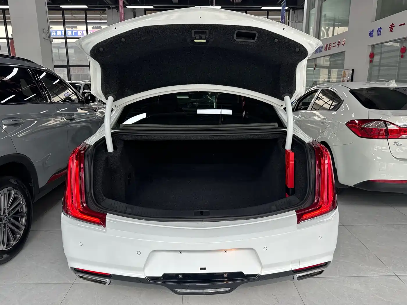 Cadillac XTS 2018 28T Elite фото 18