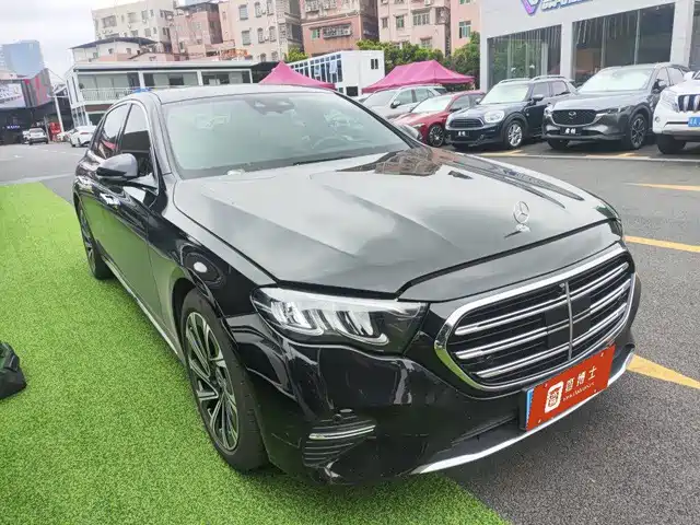 Mercedes-Benz E-Class 2024 Model E 300 L Luxury — фото 2
