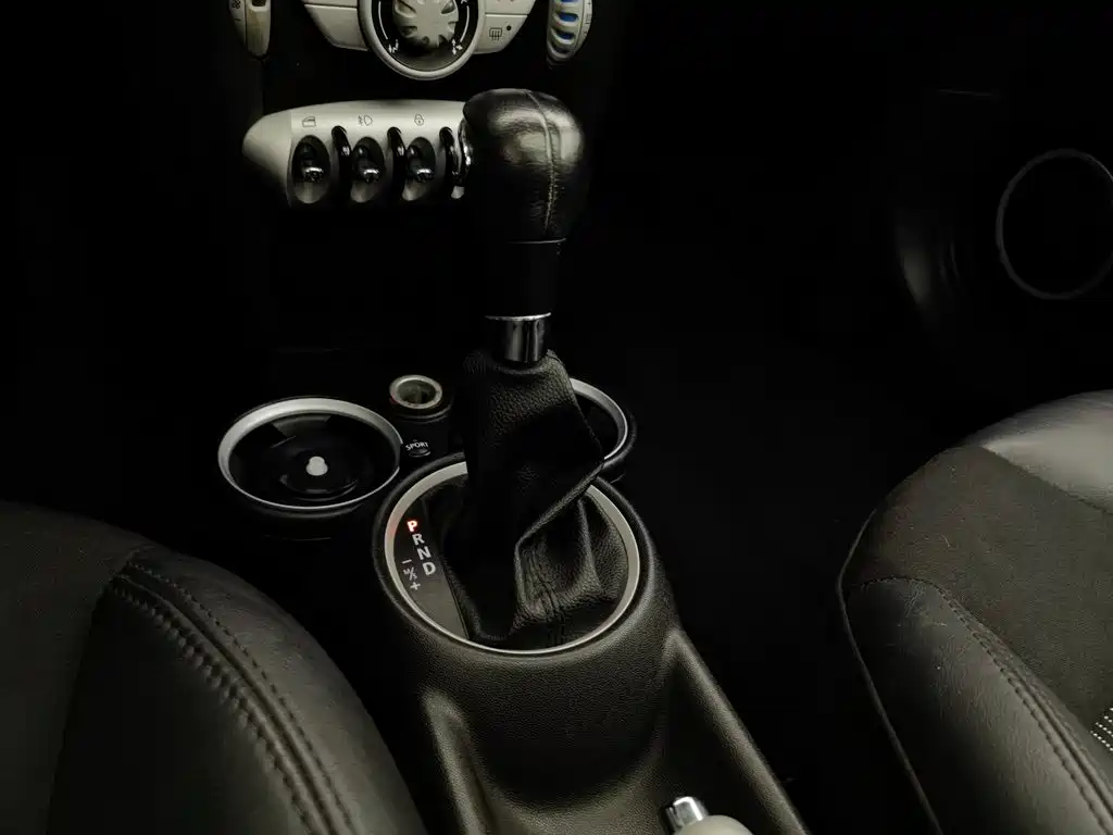 MINI MINI 2008 2007 1.6L COOPER Fun