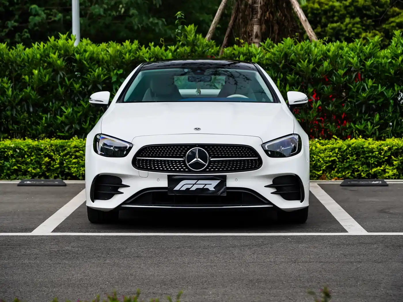 Mercedes-Benz E-Class (Import) 2023 E 260 Coupe фото 3