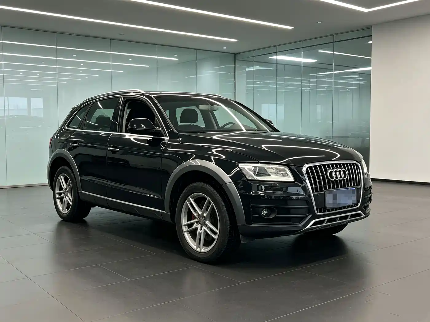 Audi Q5 2018 2017 Plus 40 TFSI Technology