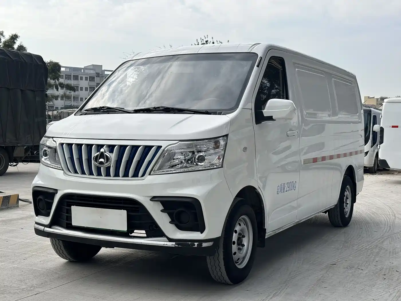 CHANGAN CHANGAN RUIXING EM80