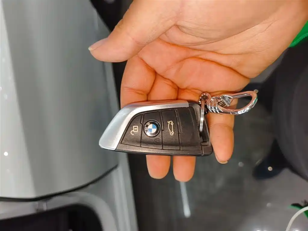 BMW 1 Series 2021 Facelift 120i M Sport Shadow Edition фото 9