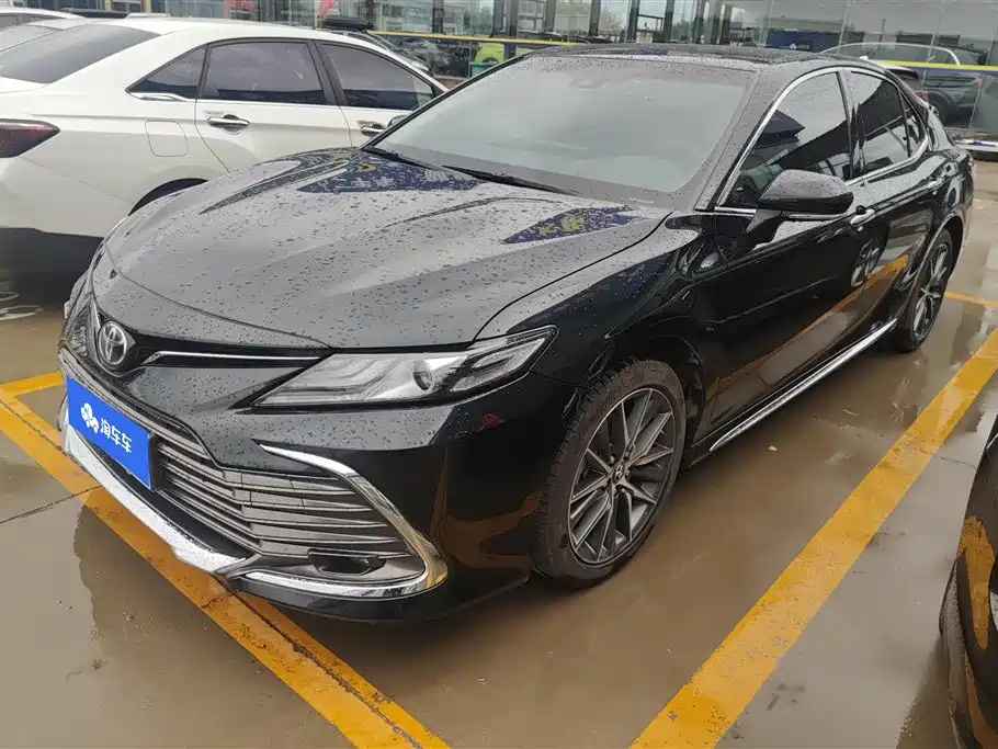Toyota Camry 2021 2.5G Luxury Edition